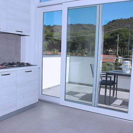 Elbaloves Appartaments Villa Capoliveri  Bagian luar foto
