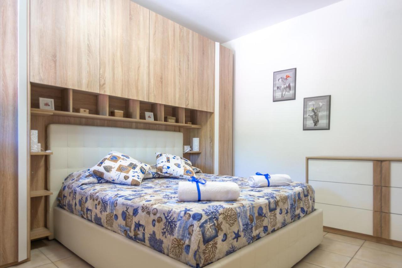 Elbaloves Appartaments Villa Capoliveri  Bagian luar foto