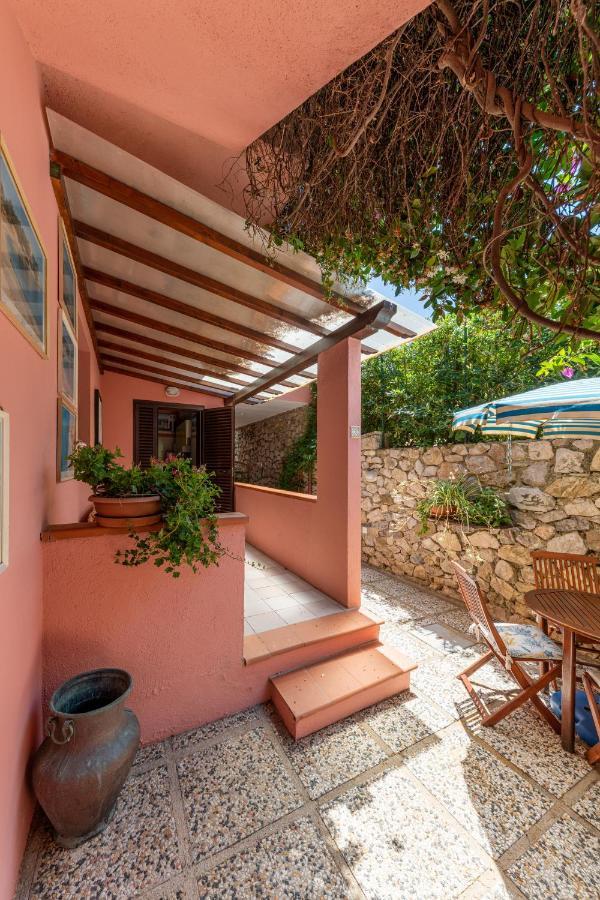 Elbaloves Appartaments Villa Capoliveri  Bagian luar foto