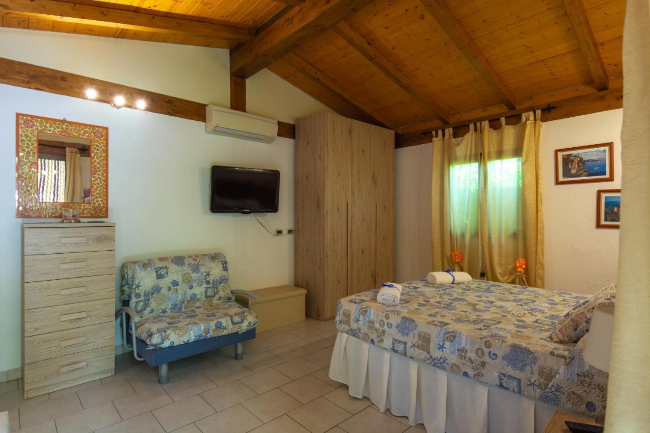Elbaloves Appartaments Villa Capoliveri  Bagian luar foto