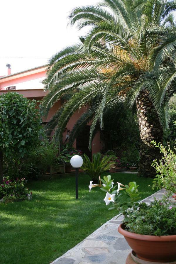 Elbaloves Appartaments Villa Capoliveri  Bagian luar foto