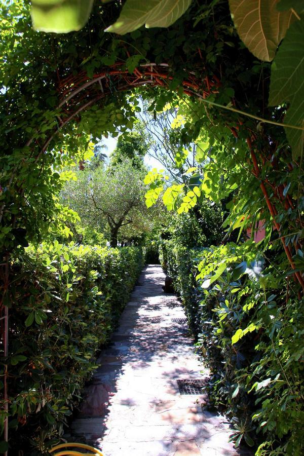 Elbaloves Appartaments Villa Capoliveri  Bagian luar foto