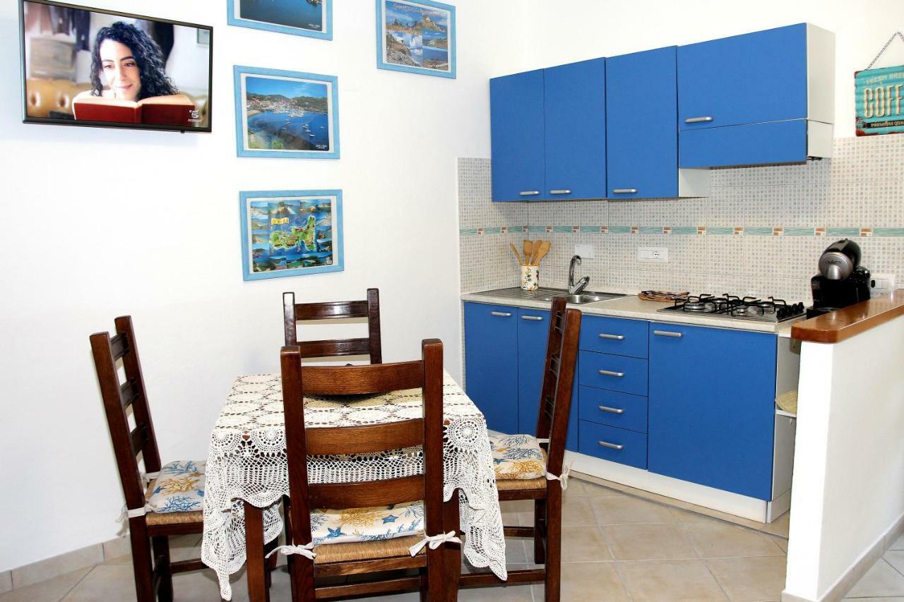Elbaloves Appartaments Villa Capoliveri  Bagian luar foto