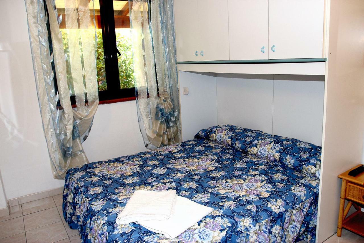 Elbaloves Appartaments Villa Capoliveri  Bagian luar foto