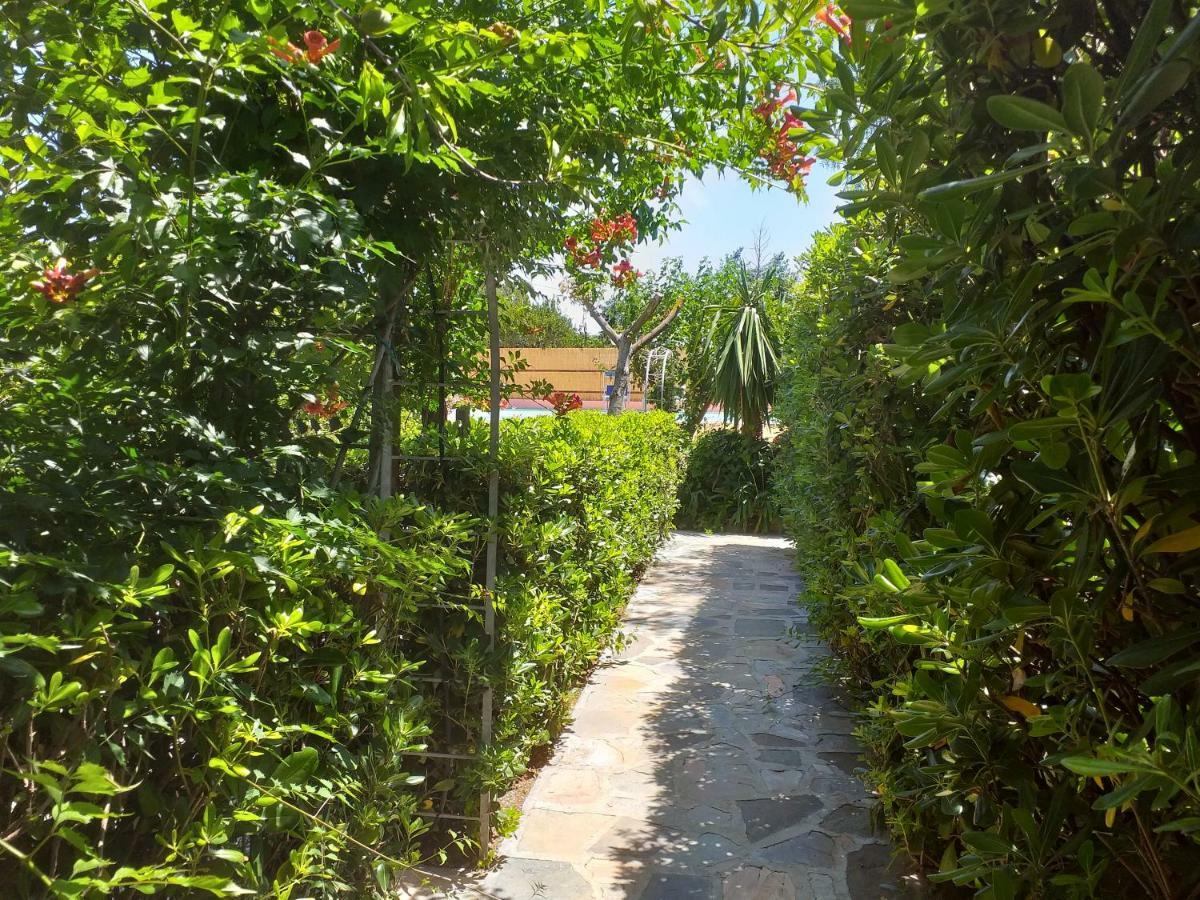 Elbaloves Appartaments Villa Capoliveri  Bagian luar foto